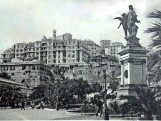 Duca-di-Galliera-statua-Piazza-Commenda-e-Grand-Hotel-1-326x245 Cristoforo Colombo alla Stazione Principe e il Duca di Galliera a guardare il mare. Duca-di-Galliera-statua-Piazza-Commenda-e-Grand-Hotel-1-326x245