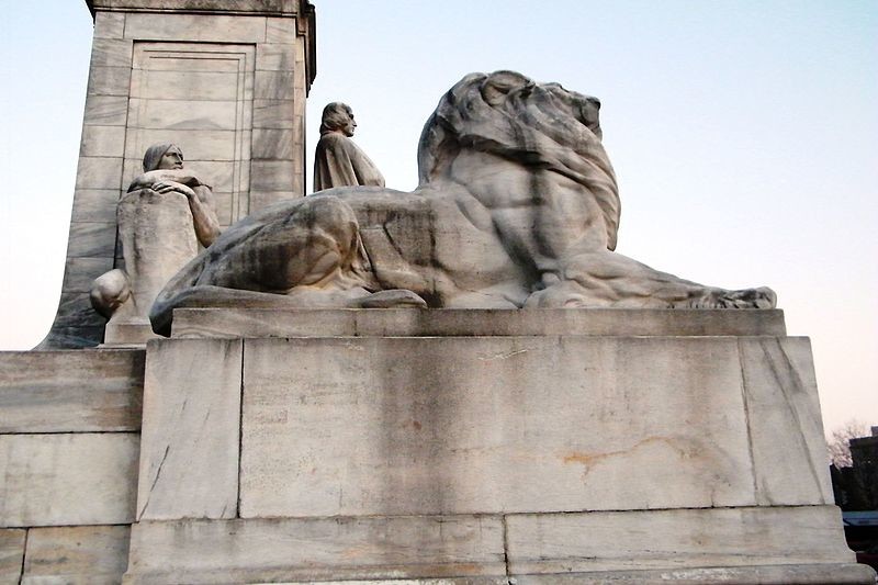 COLOMBO-MONUMENTO-WASHINGTON-Particolare-di-uno-dei-due-leoni-che-fiancheggiano-la-fontana.-foto-Sara-Stierch  
