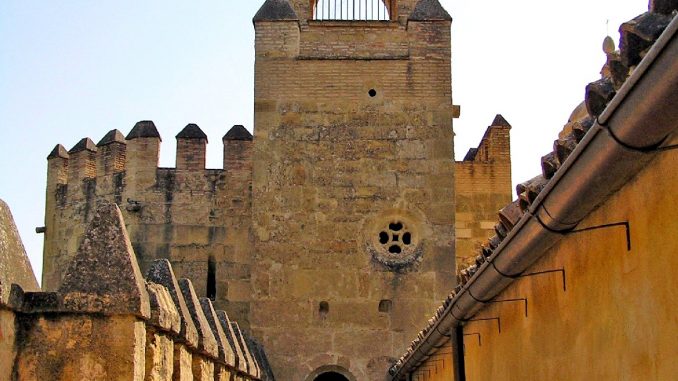 ALCAZAR-BELLO-678x381  