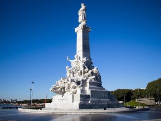 ARGENTINA-BUENOS-AYRES-ESTATUA-COLON-4-326x245  