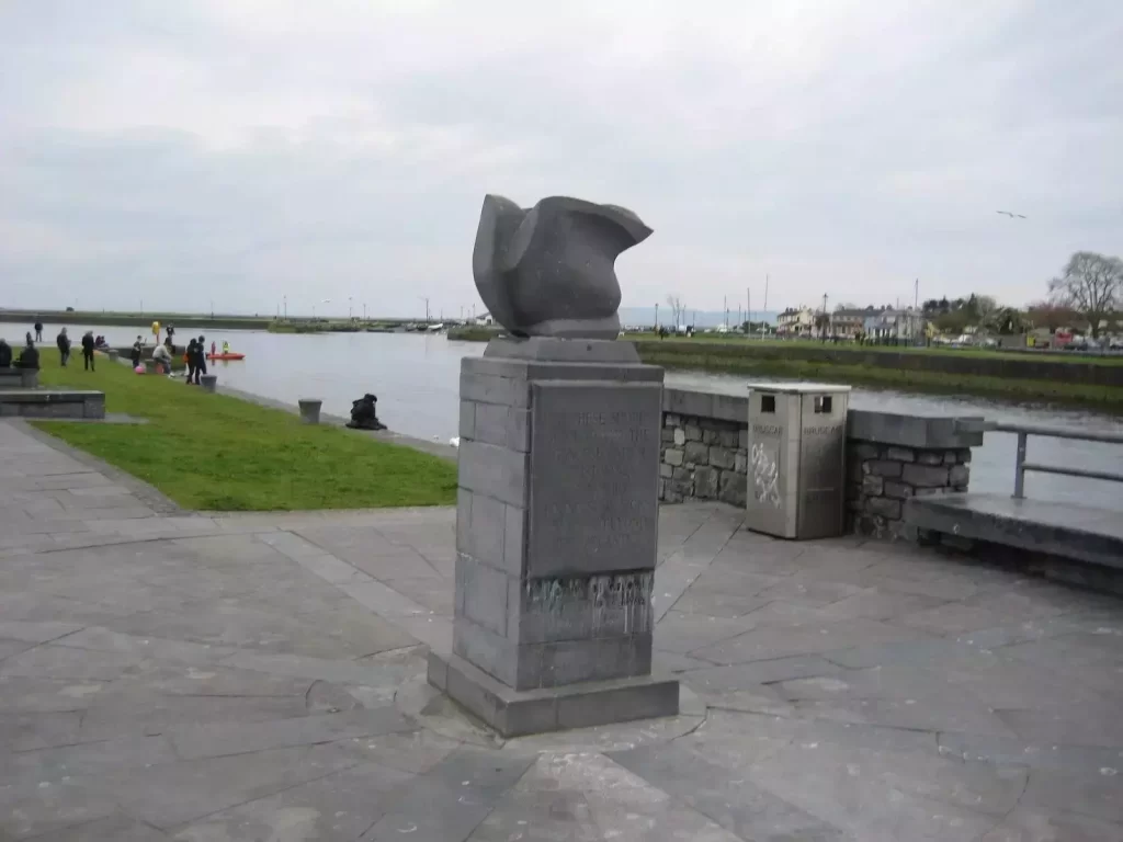 GALWAY-Christopher-Columbus-Monument-1024x768  