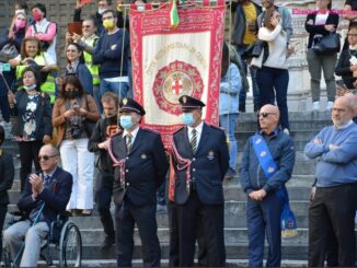 Corteo-2021.-Gonfalone-Citta-Metropolitana-1024x682-1-326x245  