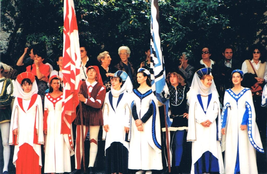 Chiostri-1992-I-Sestieri-di-Lavagna.bmp-1024x666  